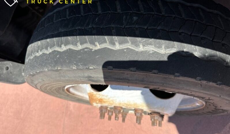 
								2012 Ford F-550 XL 12′ cama de estacas con puerta trasera (1600 LB) full									