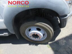 
										2012 Ford F550 XL Crew Cab ’12 Cama de gas de estaca full									