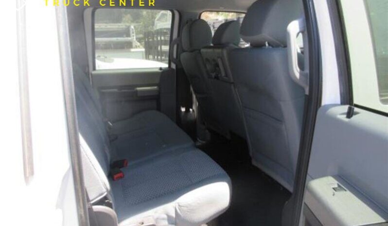 
								2012 Ford F550 XL Crew Cab ’12 Cama de gas de estaca full									