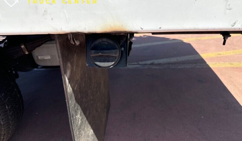 
								2012 Ford F-550 XL 12′ cama de estacas con puerta trasera (1600 LB) full									