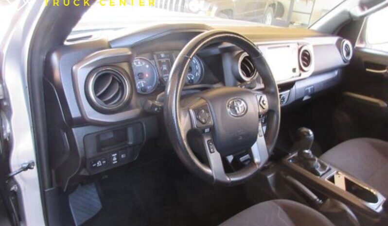 
								2018 Toyota Tacoma SR5 V6 CC,SB full									