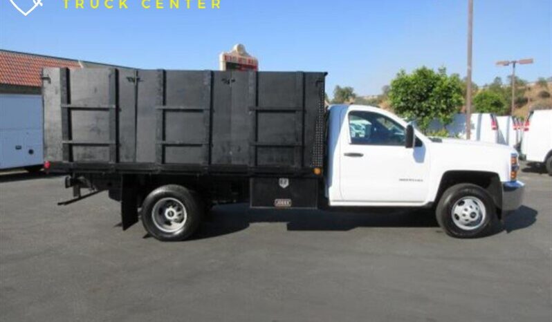 
								Camión de trabajo Chevrolet Silverado 3500HD 2015, VOLCADO full									