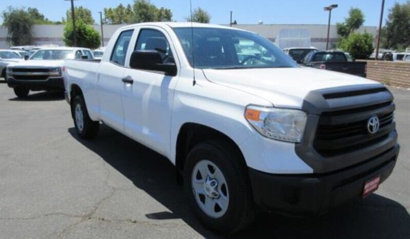 
								Toyota Tundra SR 2016 full									