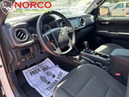 
										Toyota Tacoma SR5 V6 2018 full									