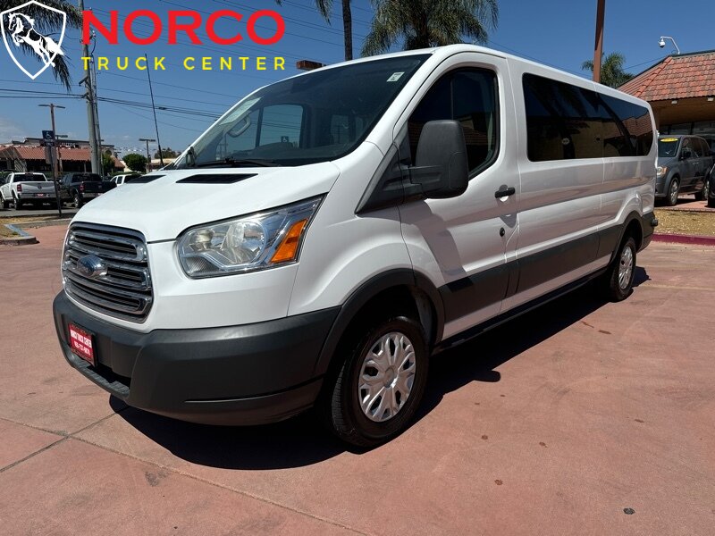 2016 Ford Transit T350 12 Pasajeros