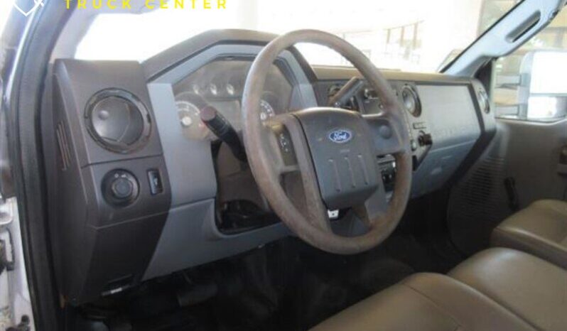
								Cama de Utilidad de Cabina Regular Ford F-450 2011 full									