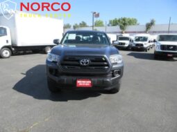 
										Toyota Tacoma SR V6 2017 full									
