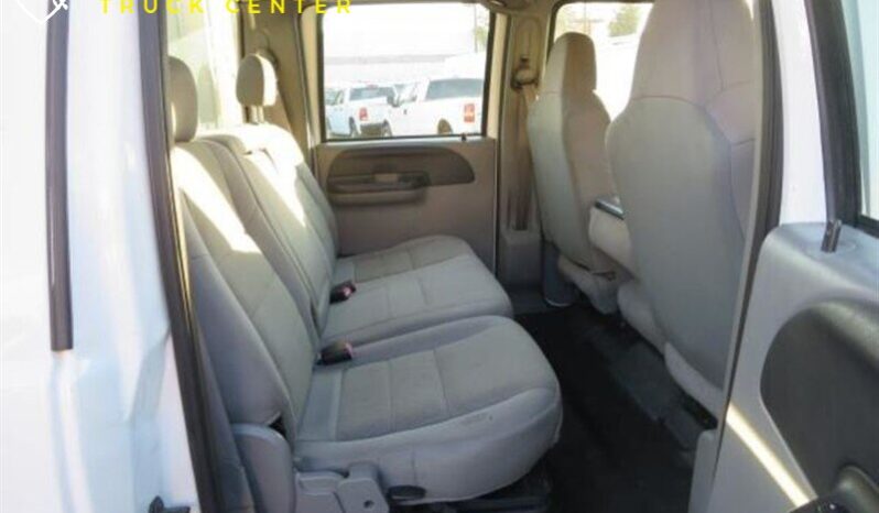 
								Ford F550 XLT 2006 full									