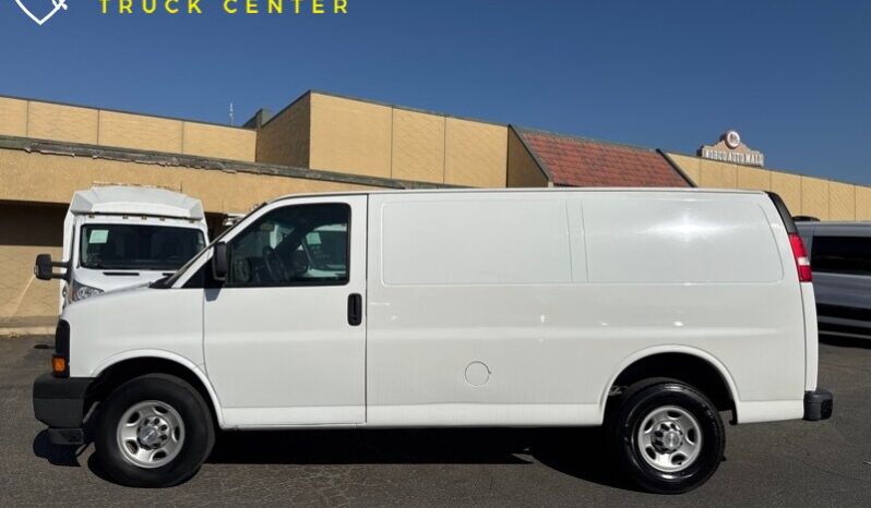 
								2017 Chevrolet Express Cargo 2500 full									