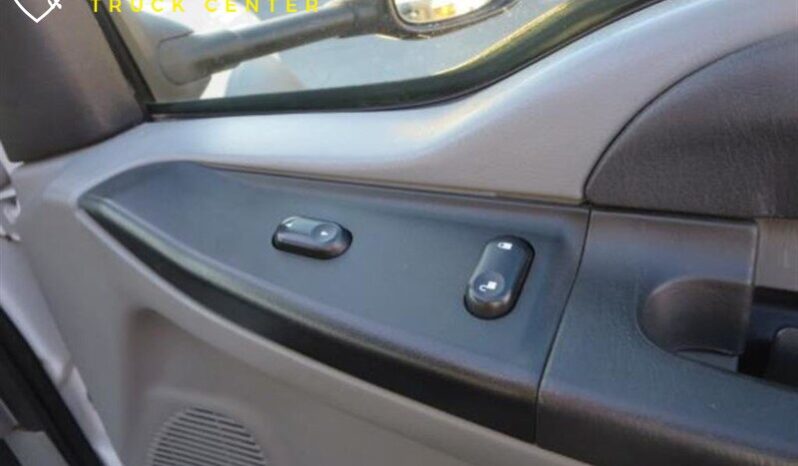 
								Ford F550 XLT 2006 full									