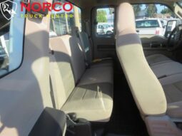 
										2008 Ford F-550 XL Cabina extendida full									
