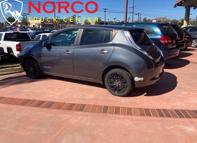 
								Nissan Leaf S 2013 full									