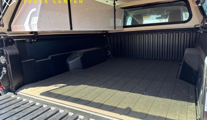 
								Toyota Tacoma SR 2019 .4×4 full									