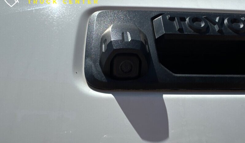 
								Toyota Tacoma SR 2019 .4×4 full									