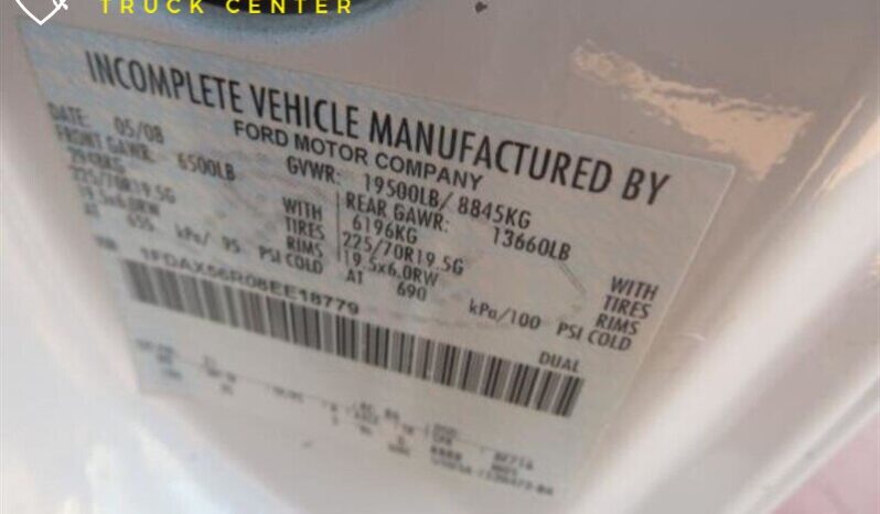 
								2008 Ford F-550 XL Cabina extendida full									