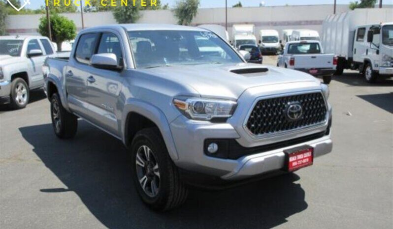 
								2018 Toyota Tacoma SR5 V6 CC,SB full									