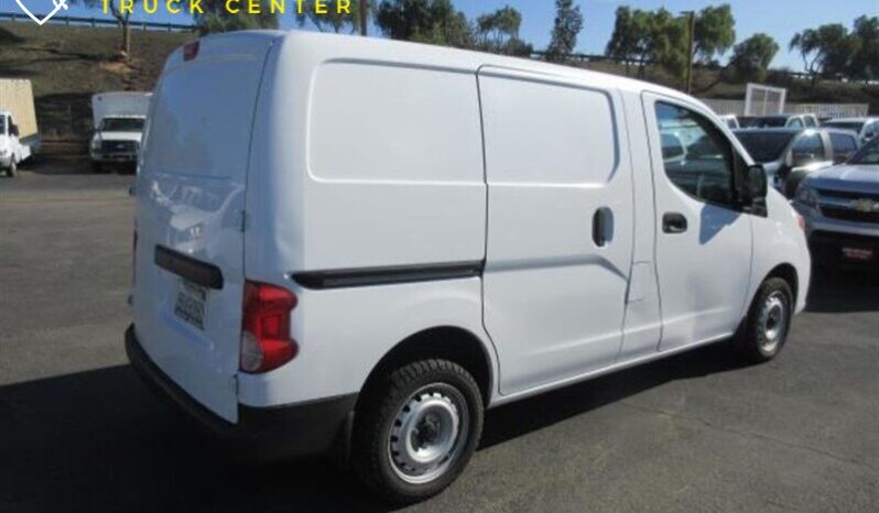
								Nissan NV 200 2015 full									