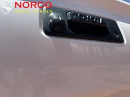 
										Toyota Tacoma SR5 V6 2018 full									