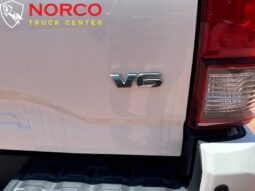 
										Toyota Tacoma SR5 V6 2018 full									