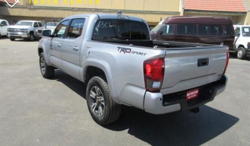 
								2018 Toyota Tacoma SR5 V6 CC,SB full									
