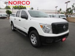 
										Nissan Titan S 2017 full									
