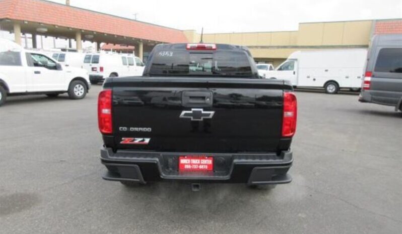 
								2016 Chevrolet Colorado Z71 5′ cama full									