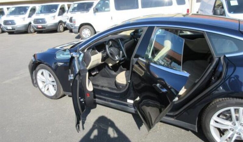 
								Rendimiento del Tesla Model S 2013 full									