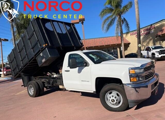 
								Camión de trabajo Chevrolet Silverado 3500HD 2015, VOLCADO full									