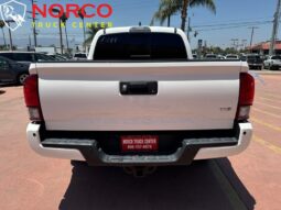 
										Toyota Tacoma SR5 V6 2018 full									