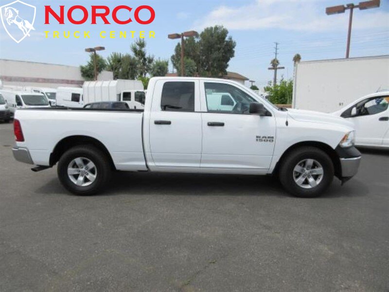 2018 RAM 1500 Tradesman Cabina extendida Cama corta