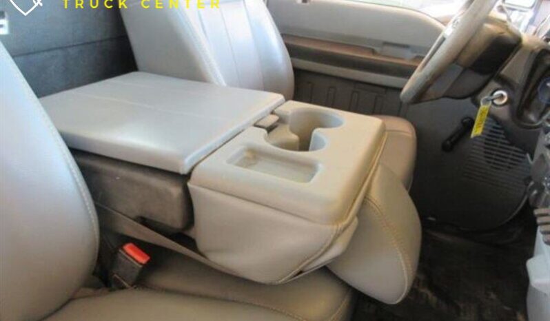 
								Cama de Utilidad de Cabina Regular Ford F-450 2011 full									