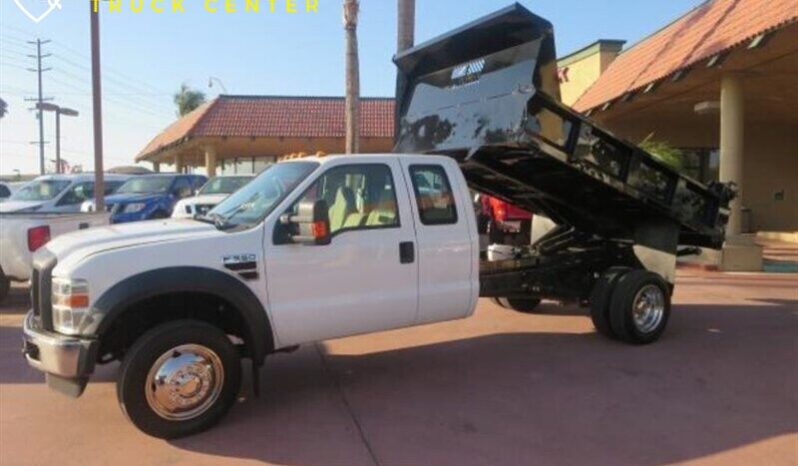
								2008 Ford F-550 XL Cabina extendida full									
