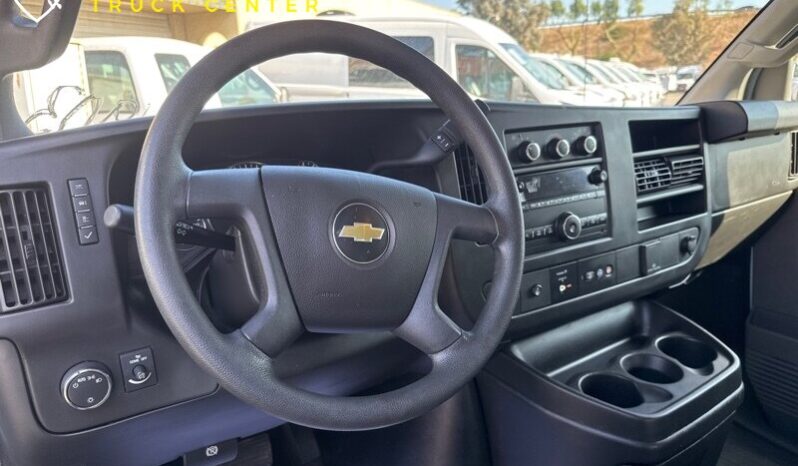 
								2017 Chevrolet Express Cargo 2500 full									