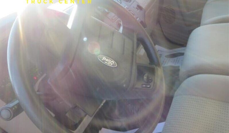 
								2008 Ford F-550 XL Cabina extendida full									