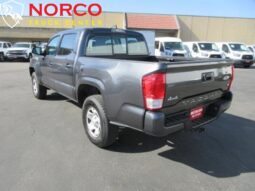 
										Toyota Tacoma SR V6 2017 full									