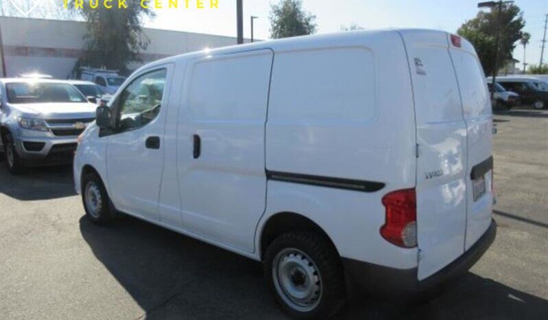 
								Nissan NV 200 2015 full									