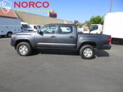 
										Toyota Tacoma SR V6 2017 full									