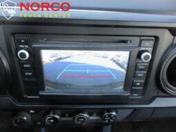 
										Toyota Tacoma SR V6 2017 full									