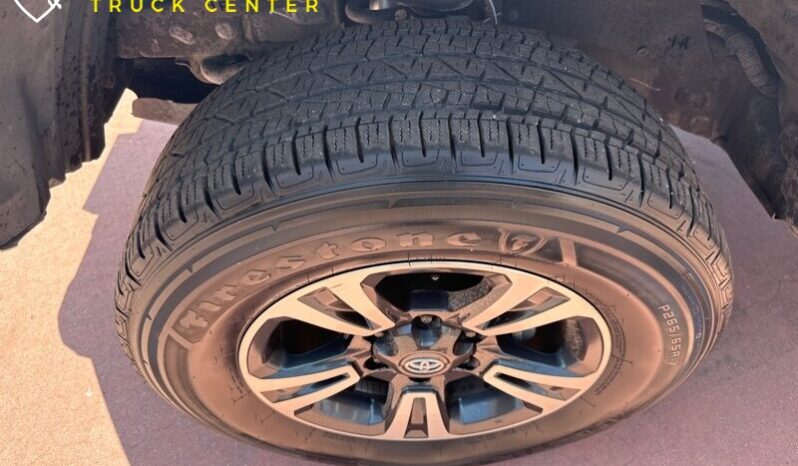 
								Toyota Tacoma SR5 V6 2018 full									