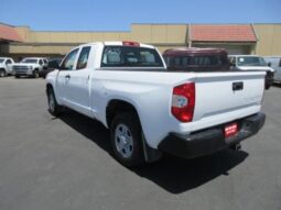 
										Toyota Tundra SR 2016 full									