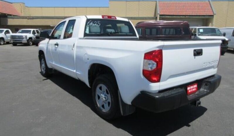 
								Toyota Tundra SR 2016 full									