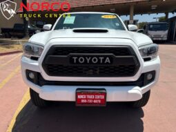 
										Toyota Tacoma SR5 V6 2018 full									