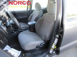 
										Toyota Tacoma SR V6 2017 full									