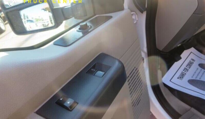 
								2008 Ford F-550 XL Cabina extendida full									
