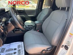 
										Toyota Tacoma SR 2019 .4×4 full									