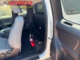 
										Toyota Tacoma SR 2019 .4×4 full									