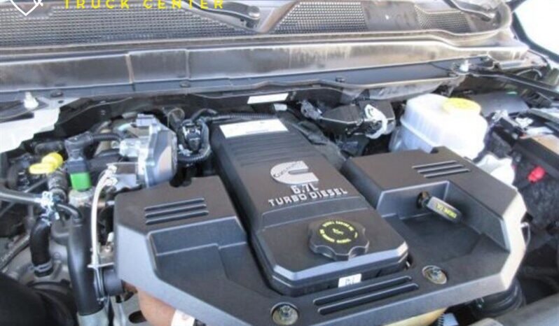 
								2020 RAM 2500 Laramie full									