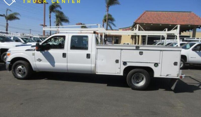 
								2015 Ford F-350 Super Duty XL, CAMA DE UTILIDAD full									