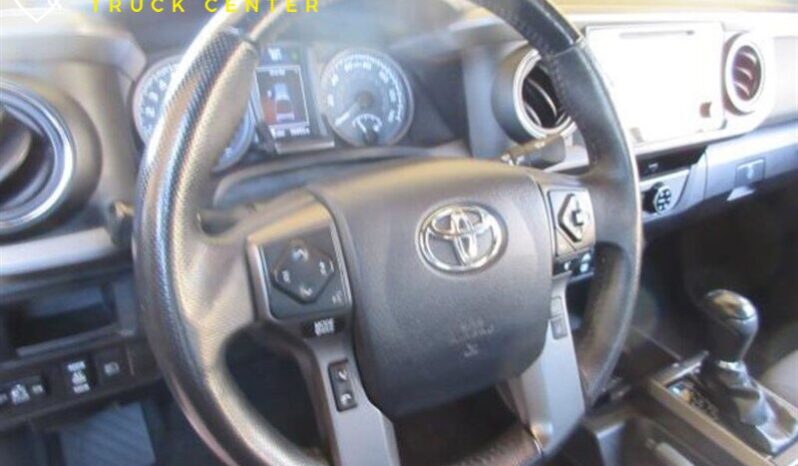 
								2018 Toyota Tacoma SR5 V6 CC,SB full									